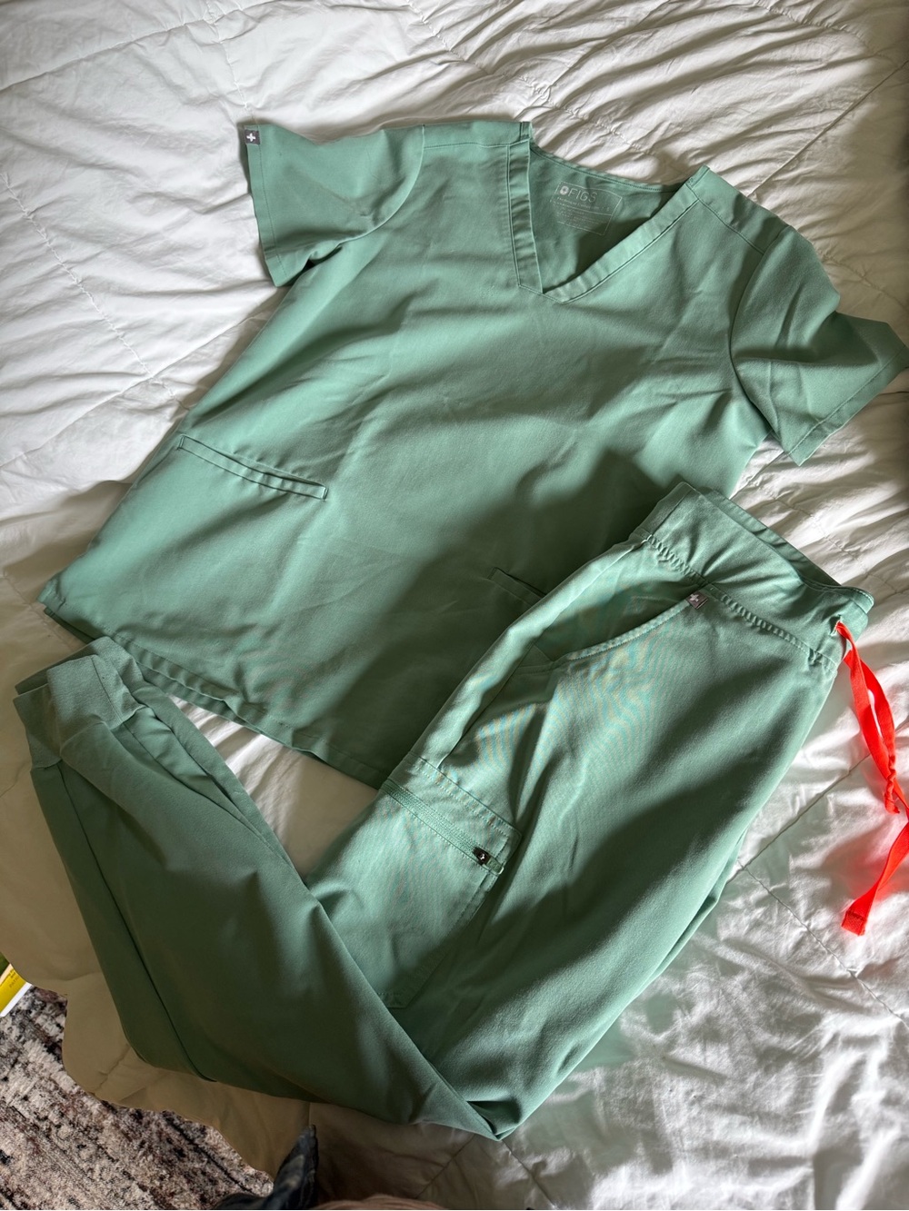 Mint Green Medical Scrub Set - V-Neck Top & Drawstring Pants
